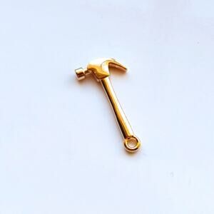 Vintage Rich Gold Tone Realistic Hammer Mini Pendant Bracelet Charm